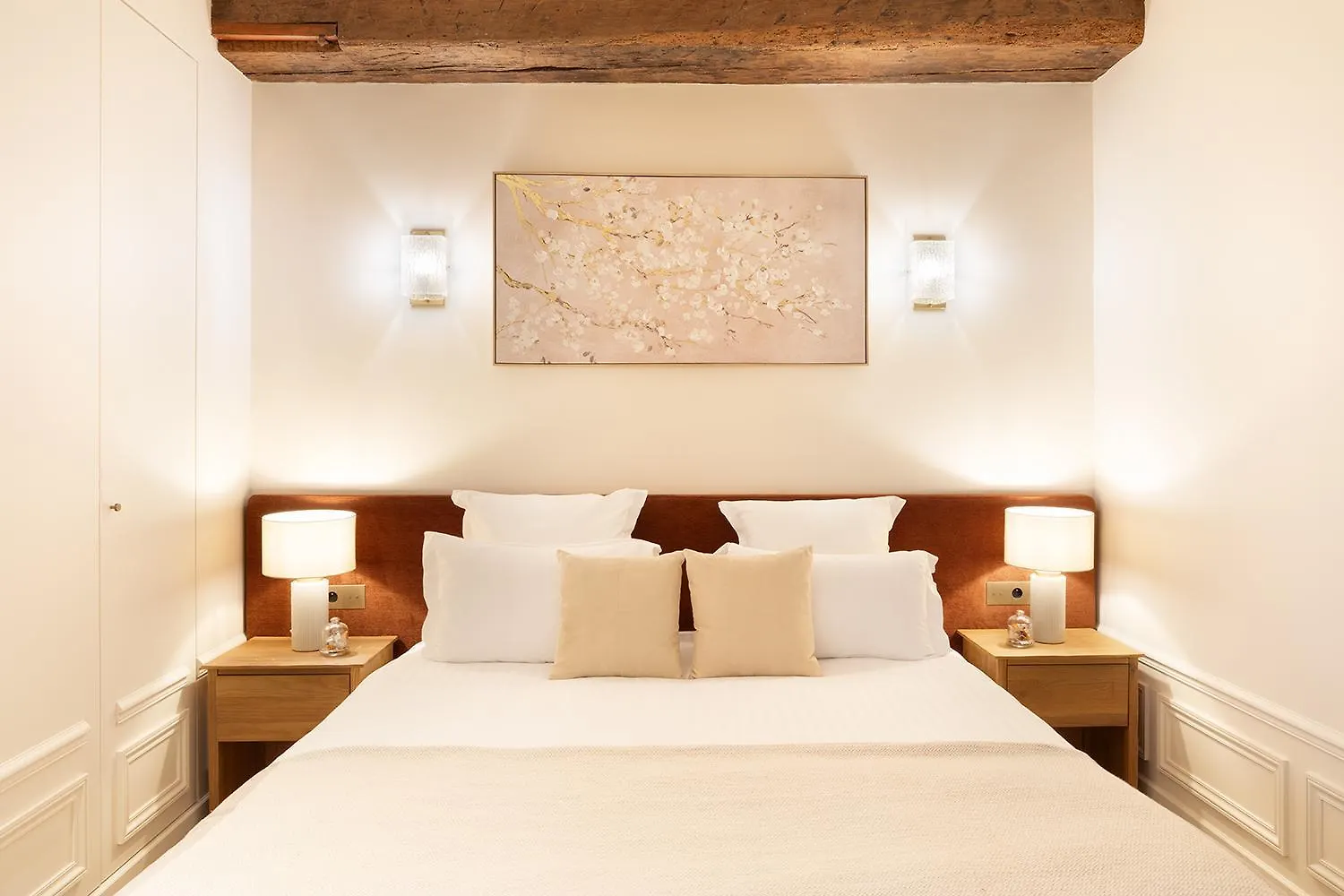 Pick A Flat'S Apartements With Services In Louvre - Rue Des Halles Paris Apartment
