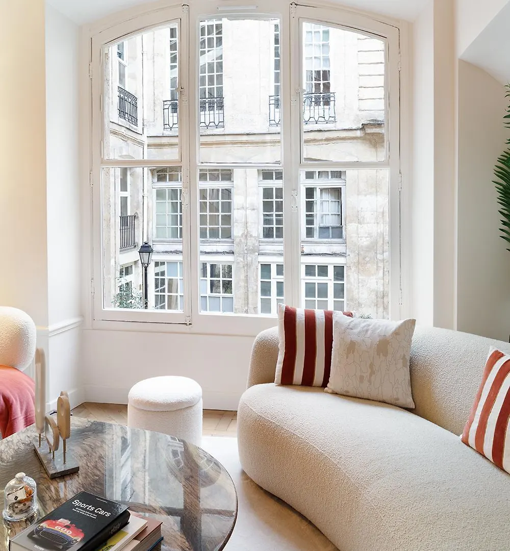 Apartment Pick A Flat'S Apartements With Services In Louvre - Rue Des Halles Paris