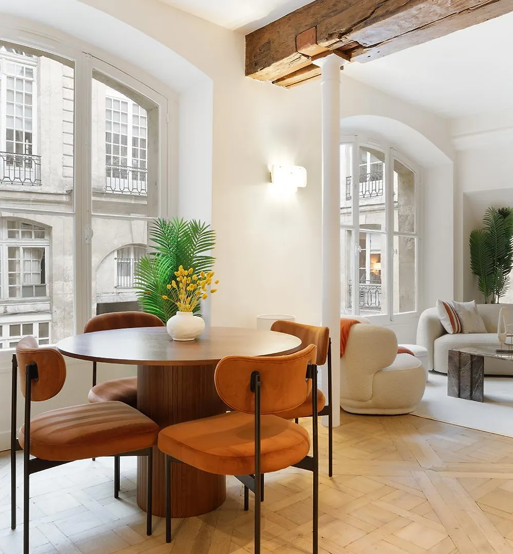 Apartment Pick A Flat'S Apartements With Services In Louvre - Rue Des Halles Paris