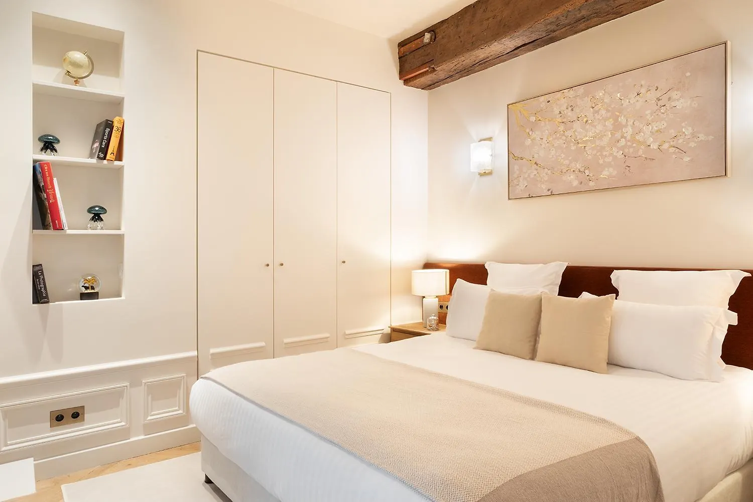 Pick A Flat'S Apartements With Services In Louvre - Rue Des Halles Paris 0*,  France